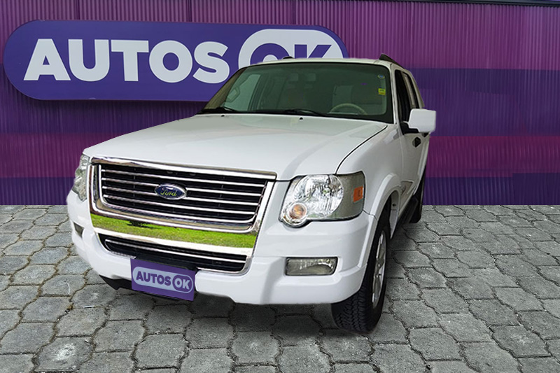 FORD EXPLORER XLT 4X4 T/A en venta en Quito, Ecuador