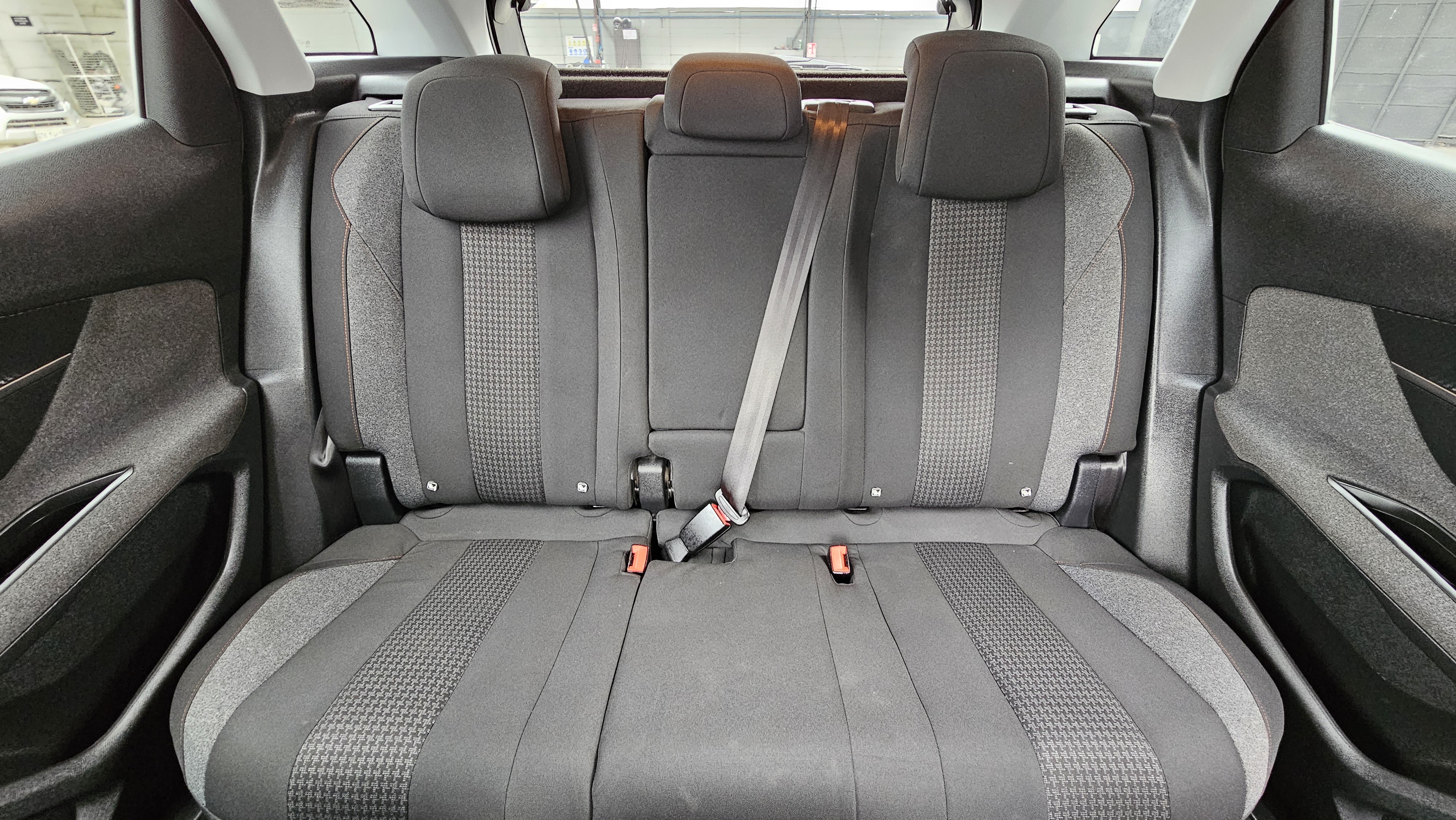 PEUGEOT 3008N ACT 20H BA6 AC 2.0 5P 4X2 TA DIESEL en venta en Guayaquil ...
