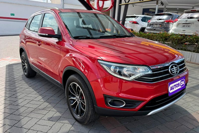 FAW CA7167R R7 LUXURY AC 1.6 5P 4X2 TM en Quito