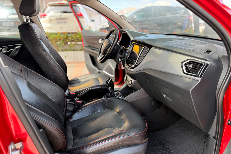 FAW CA7167R R7 LUXURY AC 1.6 5P 4X2 TM en Quito