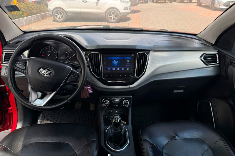 FAW CA7167R R7 LUXURY AC 1.6 5P 4X2 TM en Quito